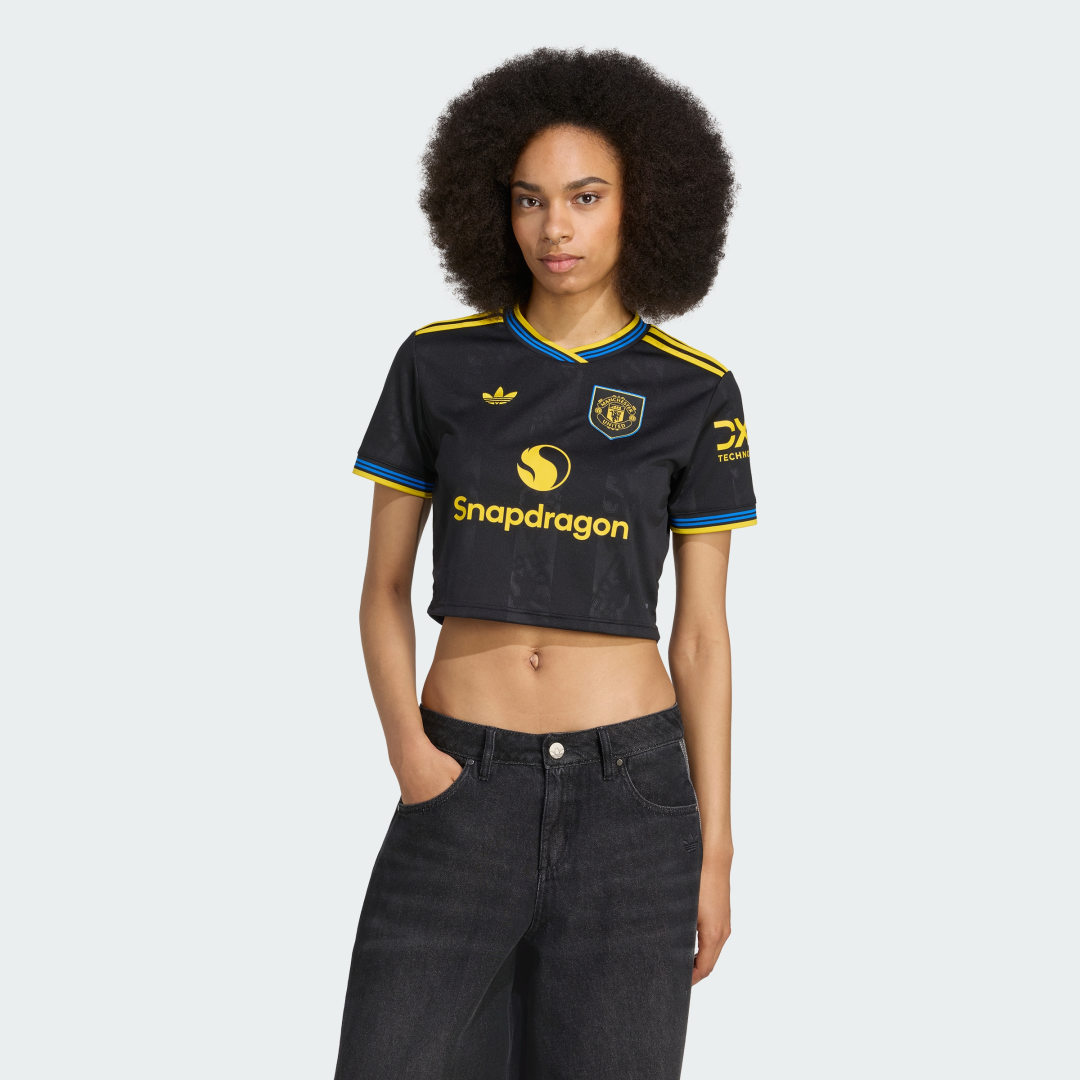 Manchester United 25/26 Avkortad tredjetröja